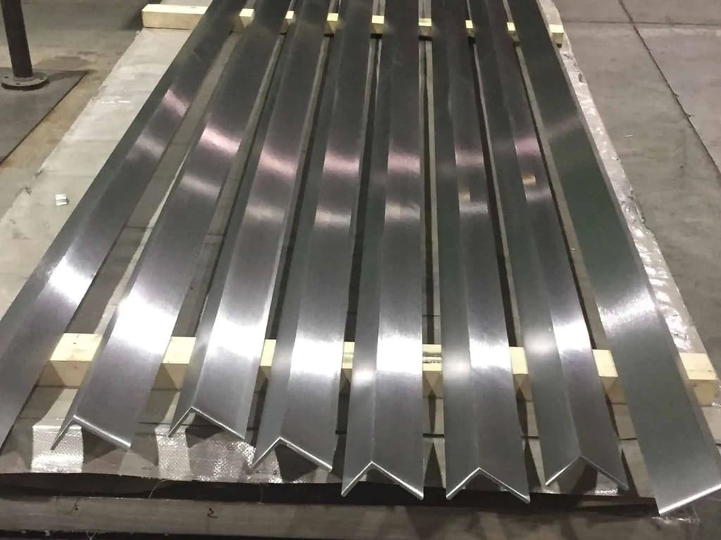 Steel angle sections for structural use