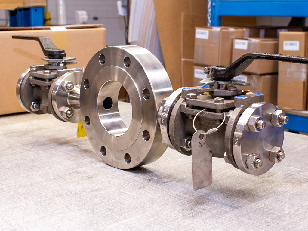 Flushing diaphragm seal rings for instrumentation